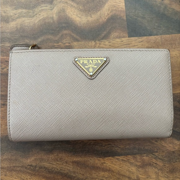 Prada Women's Taupe Leather Wallet - Picture 1 of 8